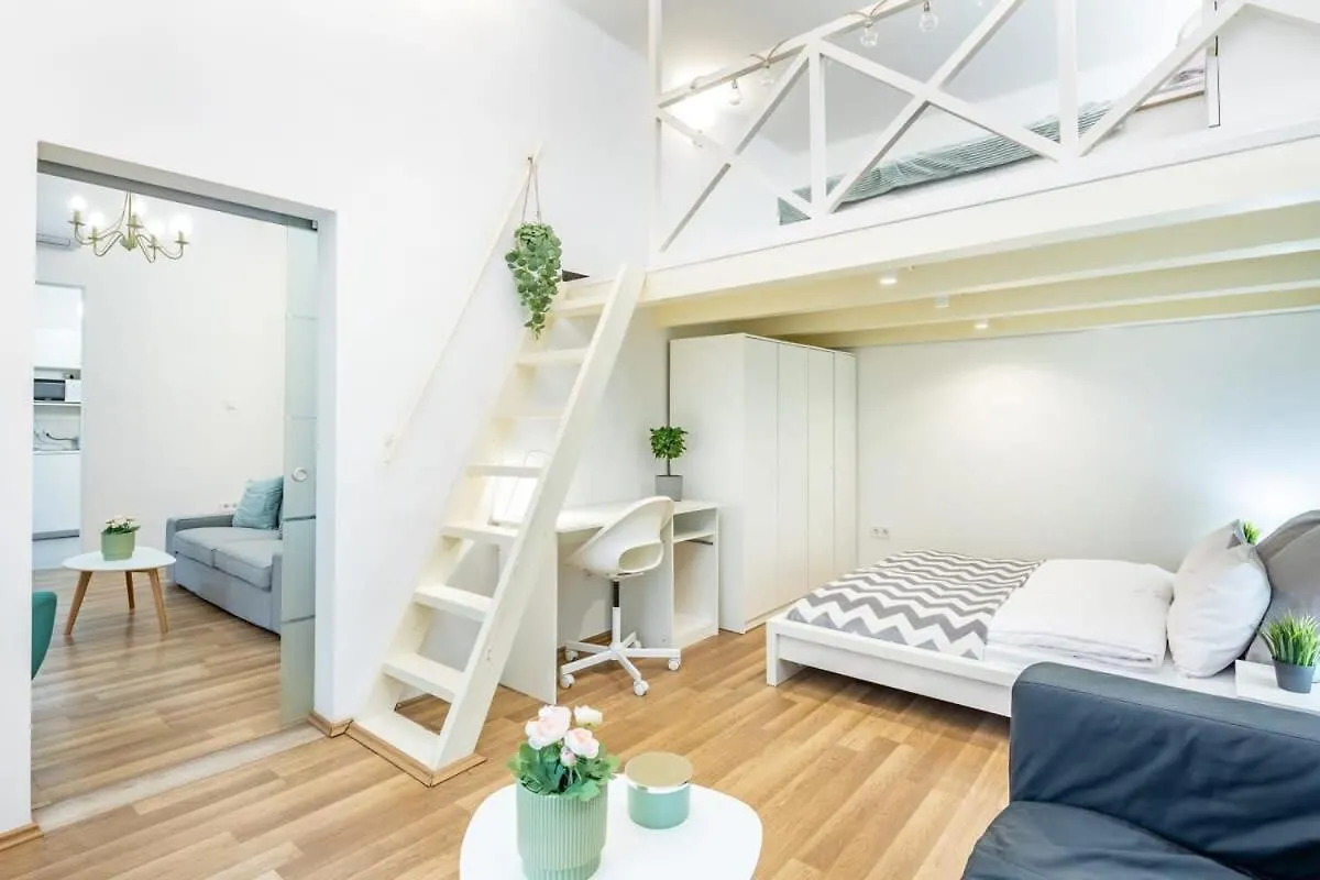 Comfy And Bright Apartment In The Center Budapesta 0*,  Ungaria