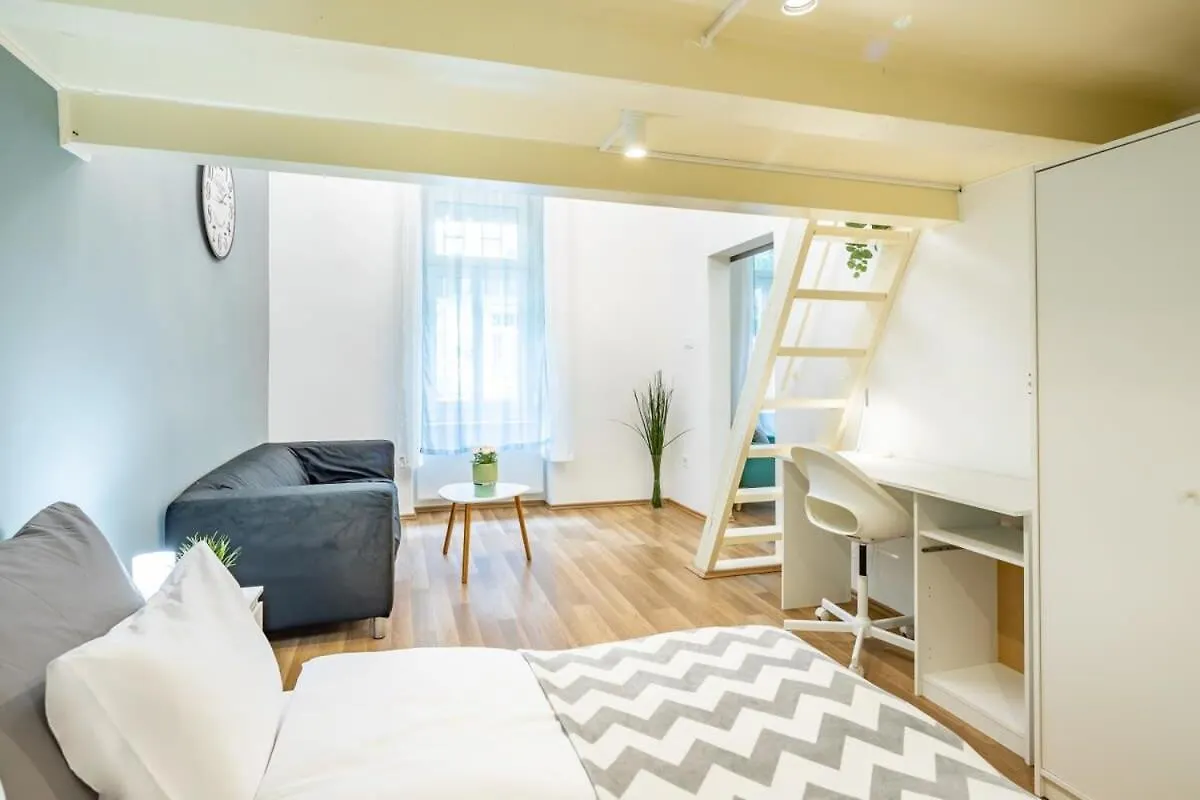 Comfy And Bright Apartment In The Center Βουδαπέστη Ουγγαρία