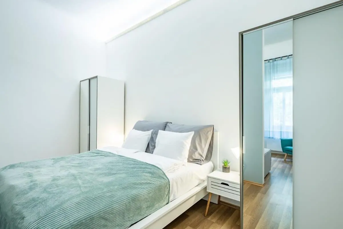 Comfy And Bright Apartment In The Center Βουδαπέστη