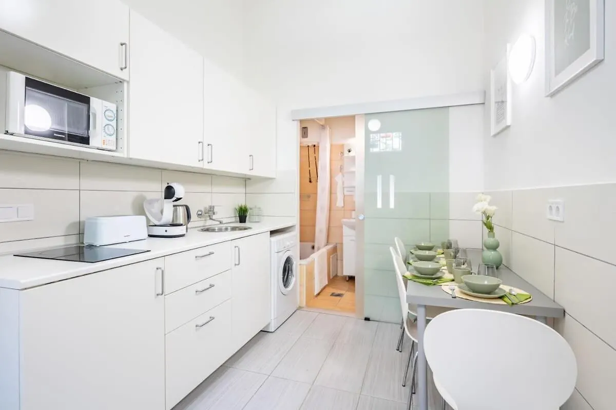 Comfy And Bright Apartment In The Center Βουδαπέστη