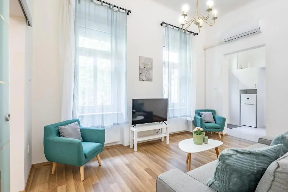 Comfy And Bright Apartment In The Center Βουδαπέστη