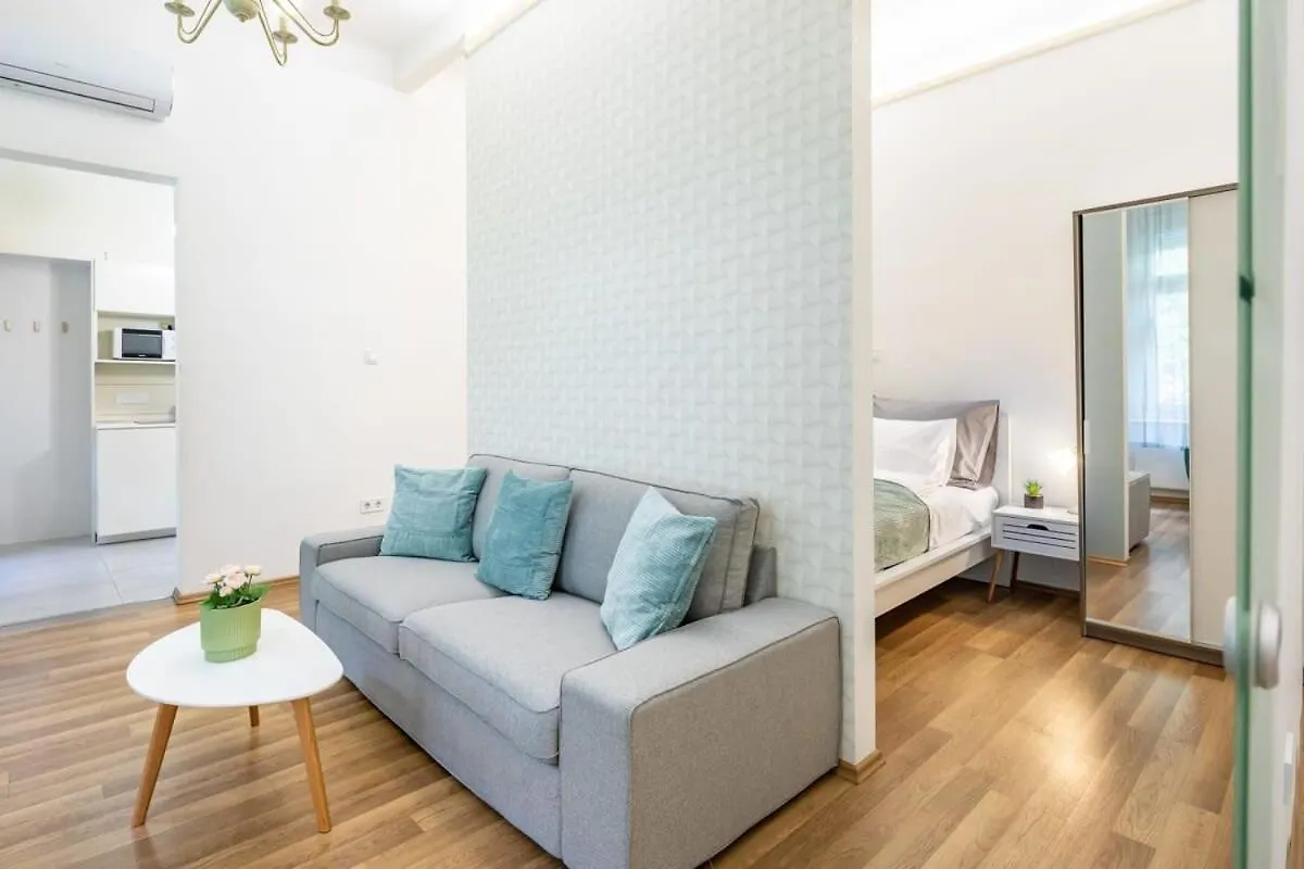 Comfy And Bright Apartment In The Center Βουδαπέστη 0*,  Ουγγαρία
